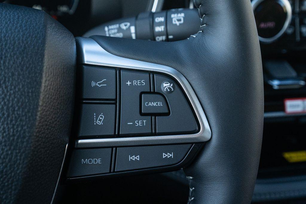 new 2026 Toyota Highlander car, priced at $55,555