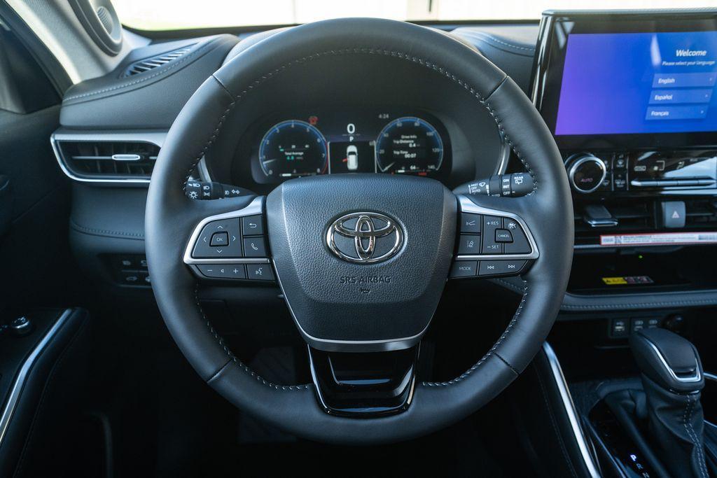 new 2026 Toyota Highlander car, priced at $55,555