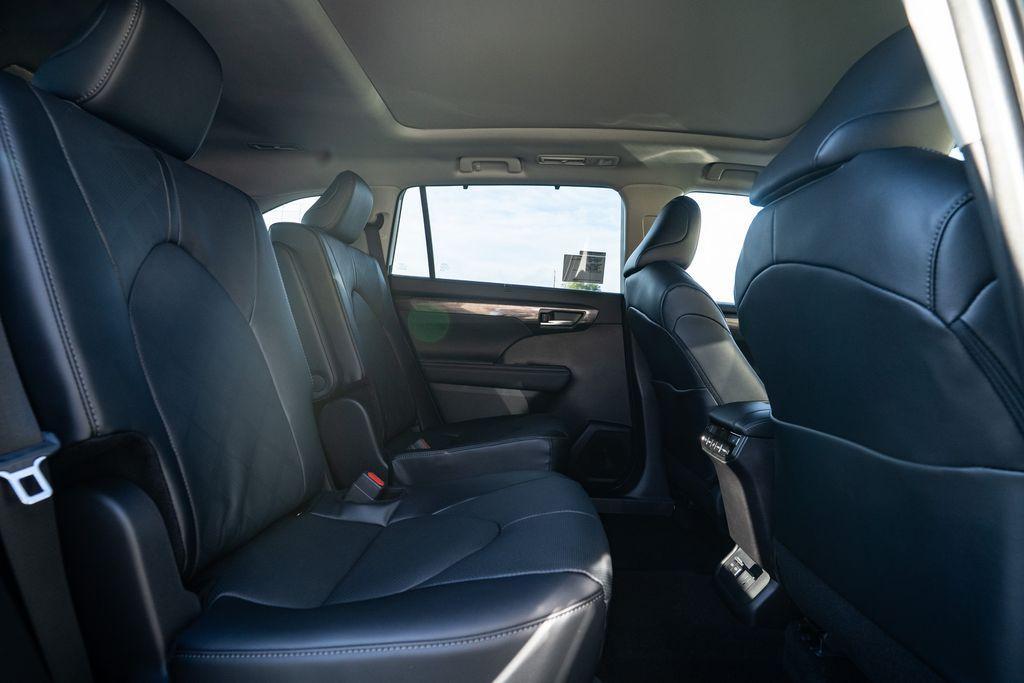 new 2026 Toyota Highlander car, priced at $55,555