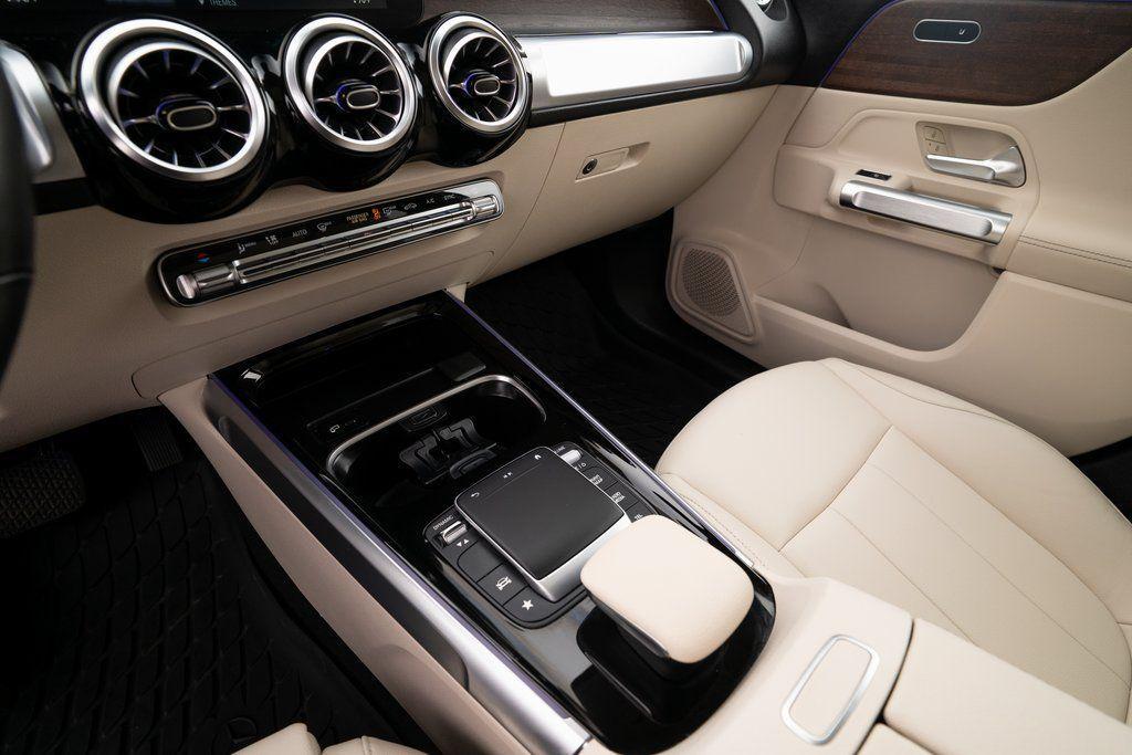 used 2022 Mercedes-Benz GLB 250 car, priced at $31,459