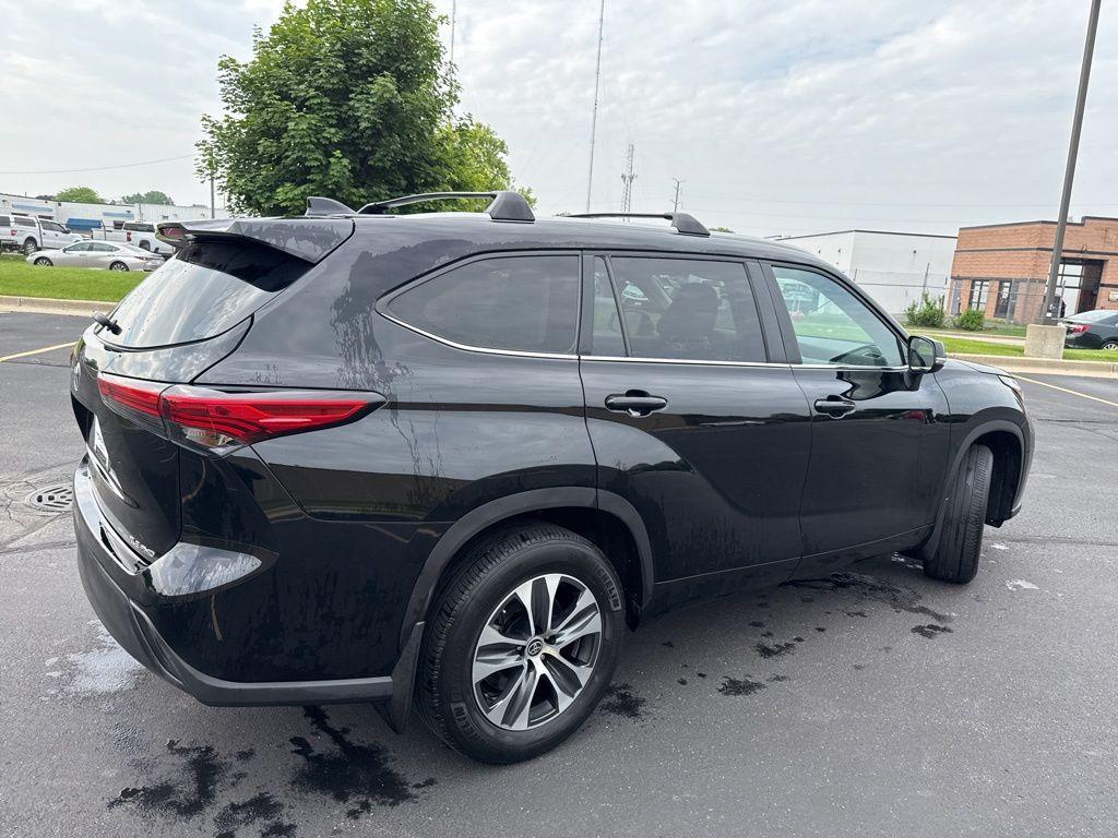 used 2023 Toyota Highlander car, priced at $36,085
