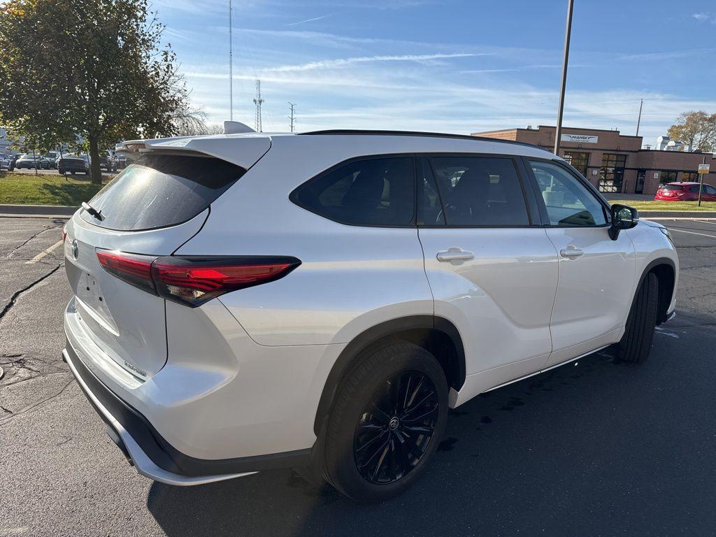 used 2023 Toyota Highlander car, priced at $41,945