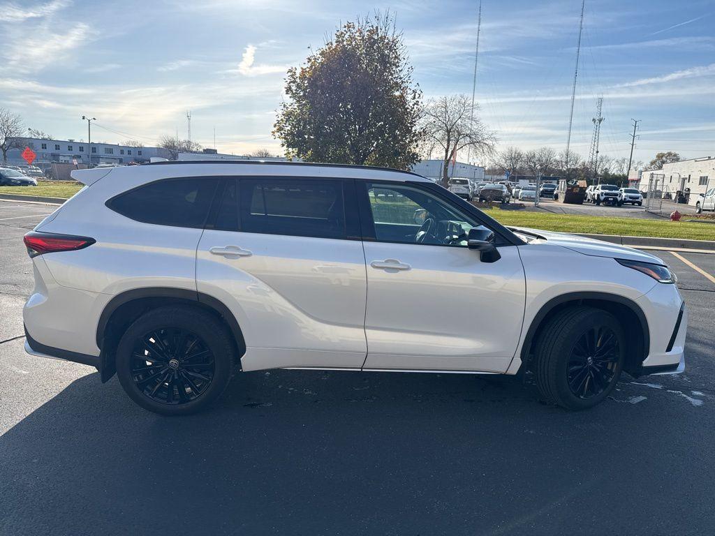 used 2023 Toyota Highlander car, priced at $41,945