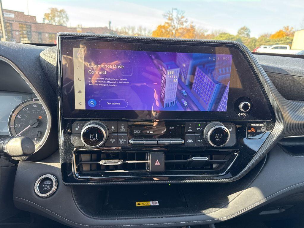 used 2023 Toyota Highlander car, priced at $41,945