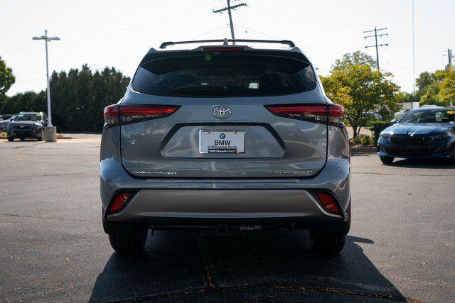 used 2023 Toyota Highlander car, priced at $42,505