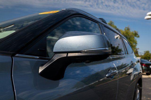 used 2023 Toyota Highlander car, priced at $42,505