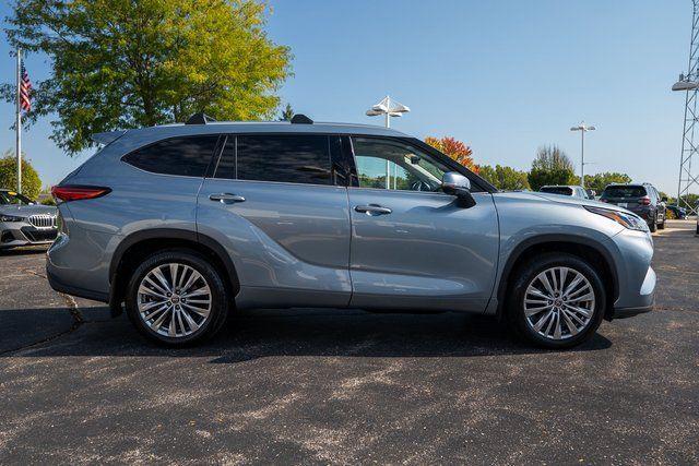 used 2023 Toyota Highlander car, priced at $42,505
