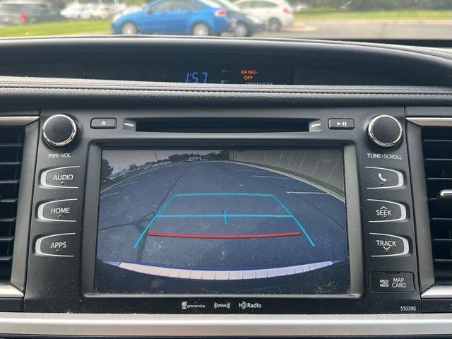 used 2019 Toyota Highlander car, priced at $25,144