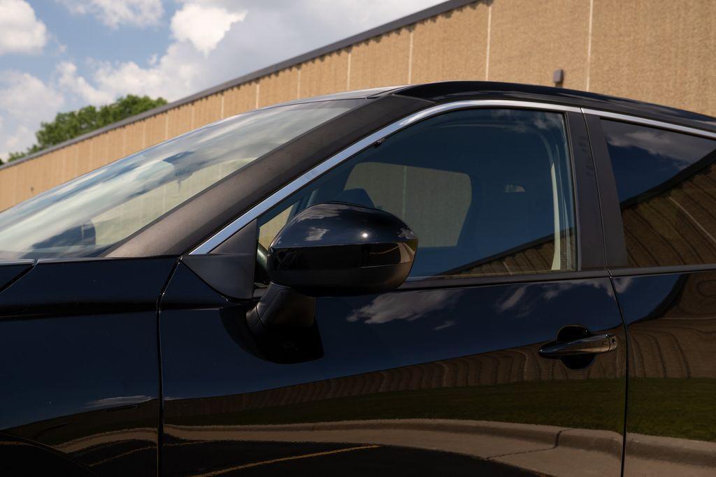 used 2023 Nissan Rogue car, priced at $22,521