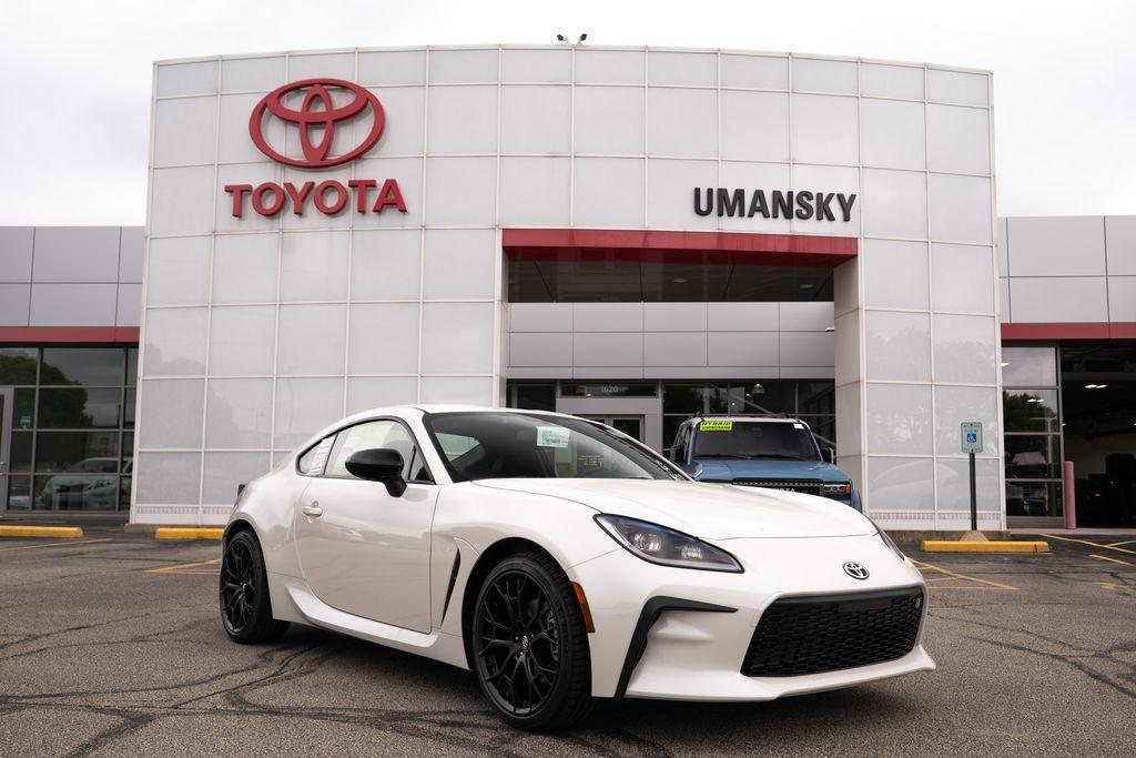 new 2025 Toyota GR86 car, priced at $38,777