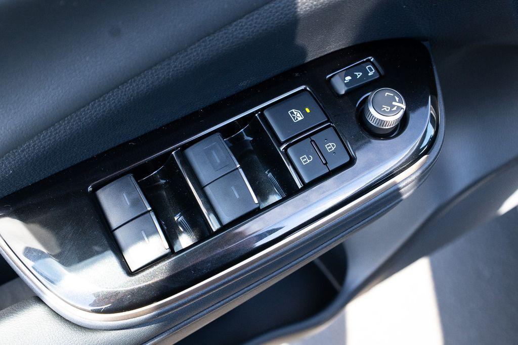 new 2025 Toyota Crown Signia car, priced at $50,977