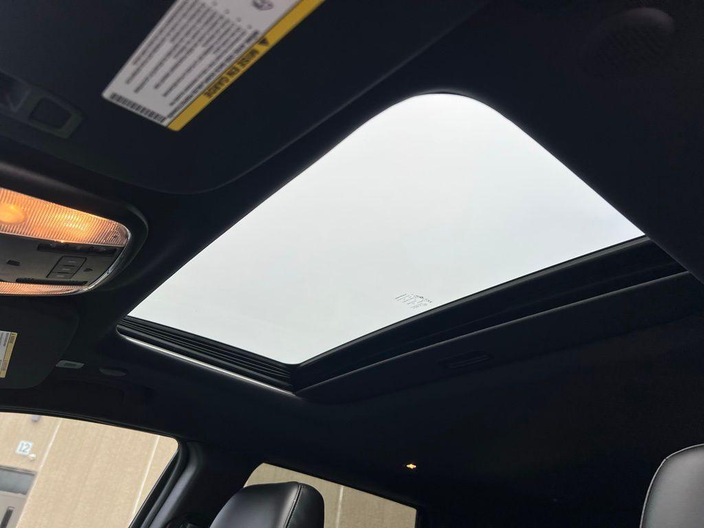 used 2021 Jeep Grand Cherokee car, priced at $25,124