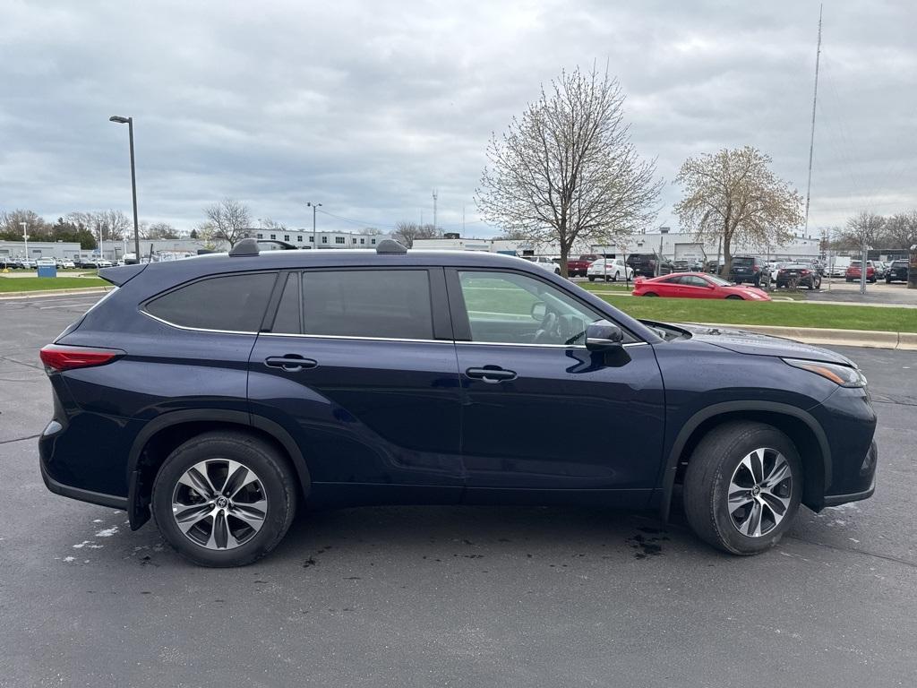 used 2022 Toyota Highlander car, priced at $35,777