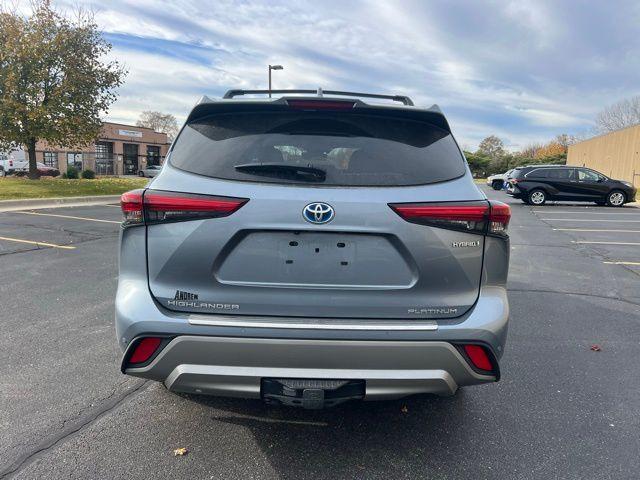 used 2023 Toyota Highlander Hybrid car, priced at $45,924