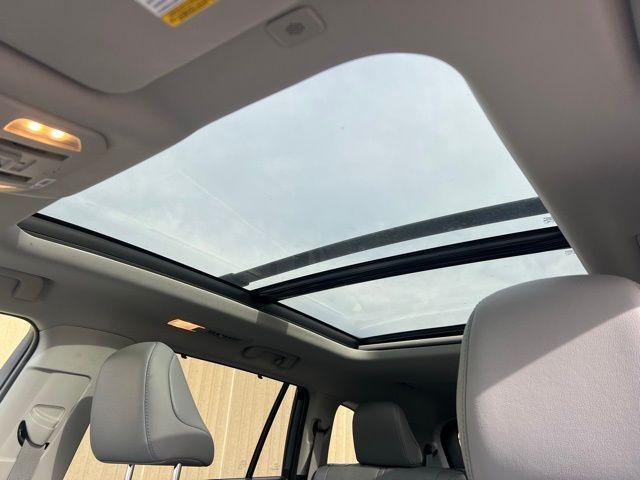 used 2023 Toyota Highlander Hybrid car, priced at $45,924