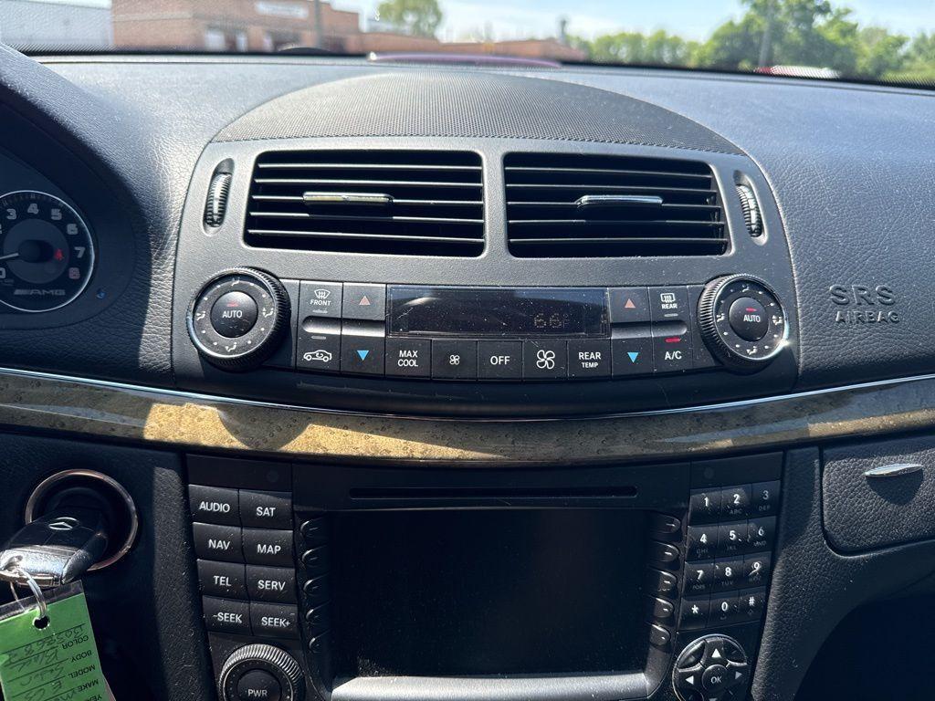 used 2007 Mercedes-Benz E-Class car, priced at $17,606