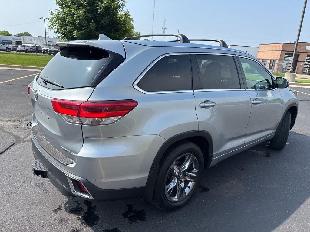 used 2017 Toyota Highlander car, priced at $21,232