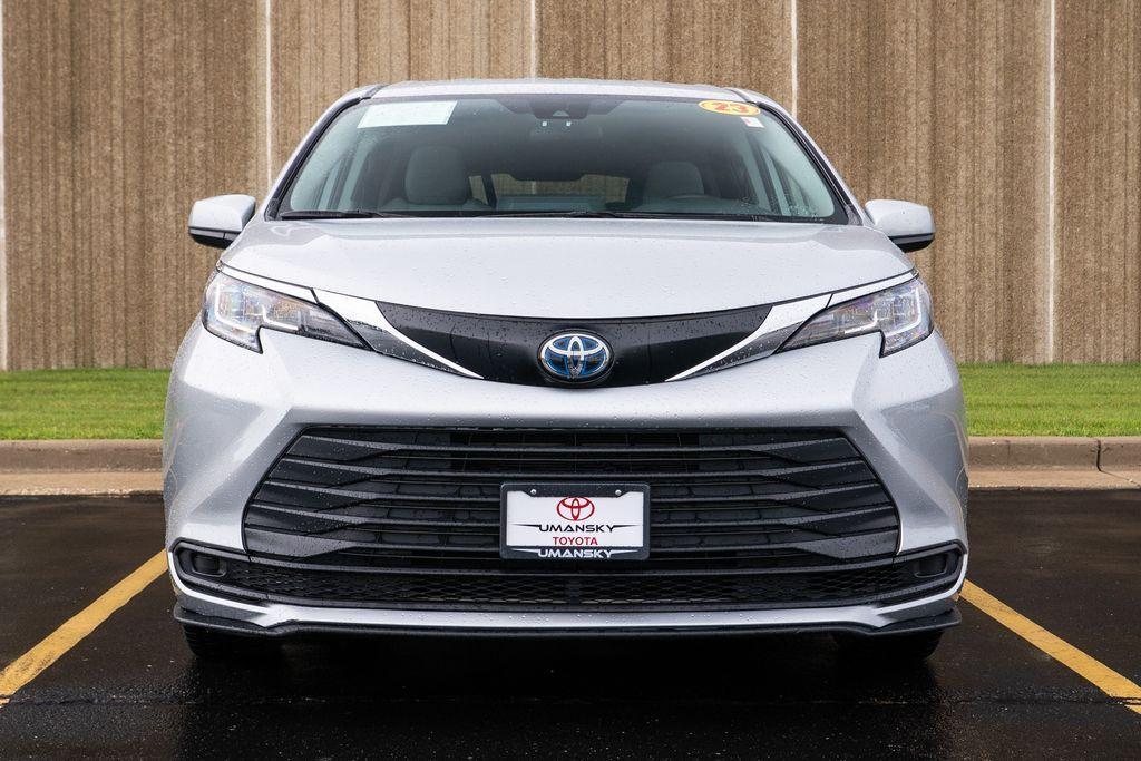 used 2023 Toyota Sienna car, priced at $35,477