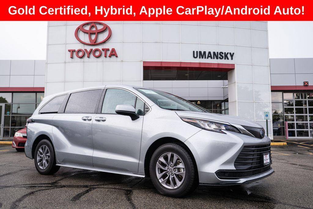 used 2023 Toyota Sienna car, priced at $35,894