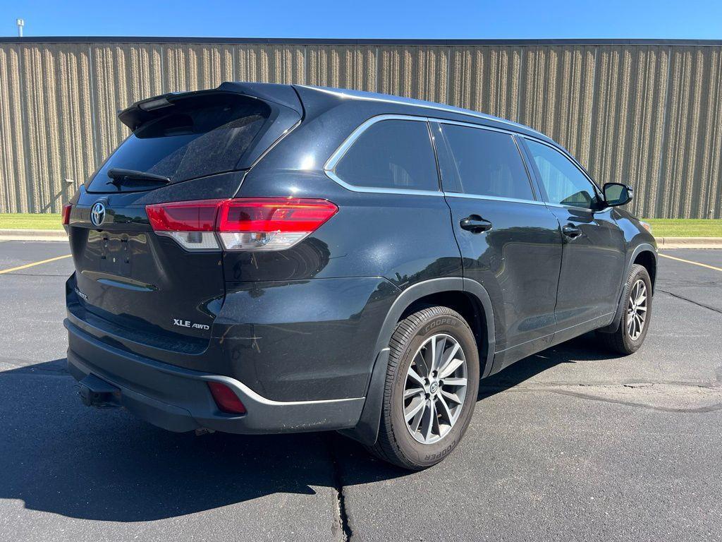used 2018 Toyota Highlander car, priced at $19,026