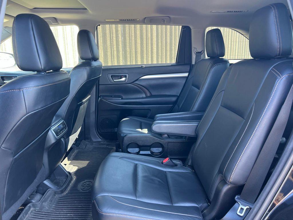 used 2018 Toyota Highlander car, priced at $19,026