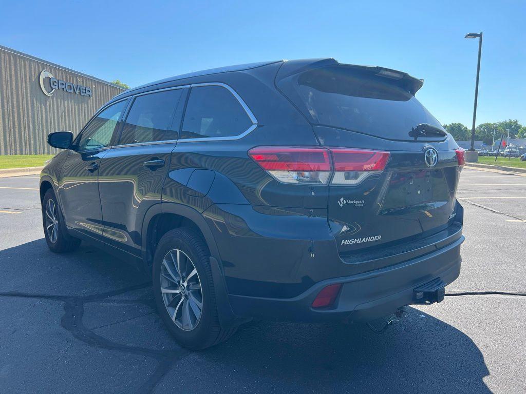 used 2018 Toyota Highlander car, priced at $19,026