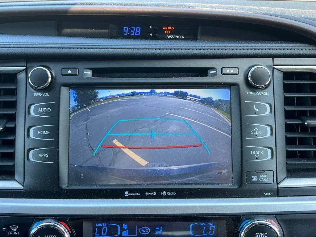 used 2018 Toyota Highlander car, priced at $19,026