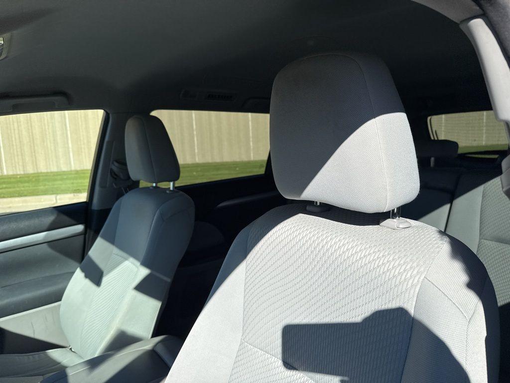 used 2015 Toyota Highlander car, priced at $14,558