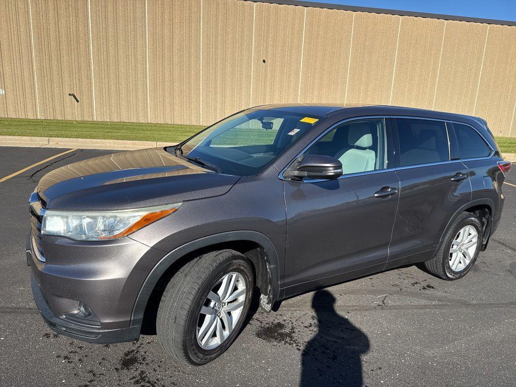 used 2015 Toyota Highlander car, priced at $14,558