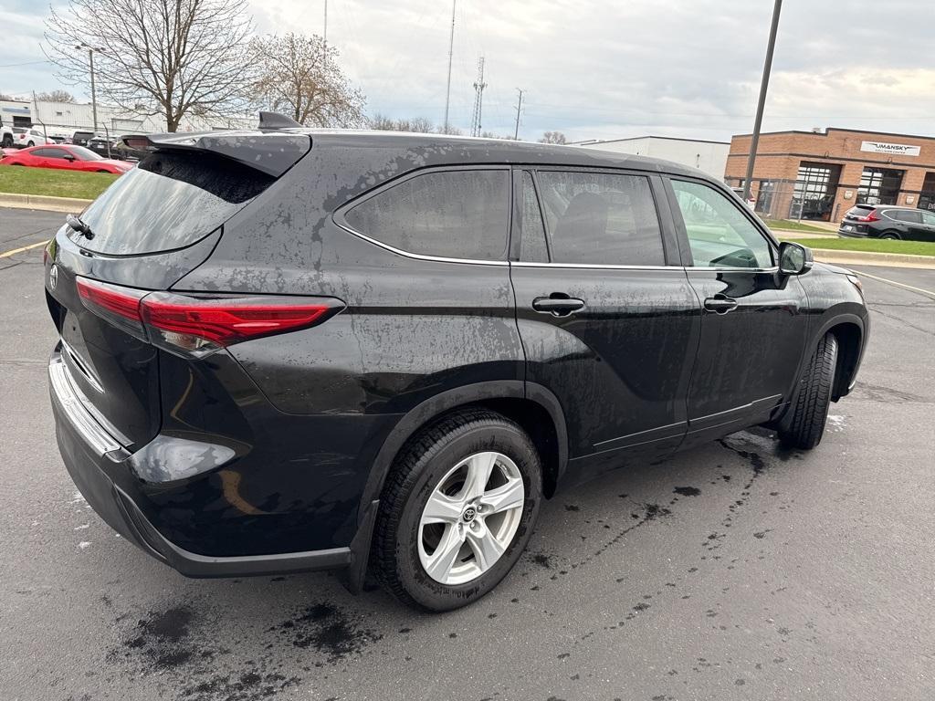 used 2023 Toyota Highlander car, priced at $32,725