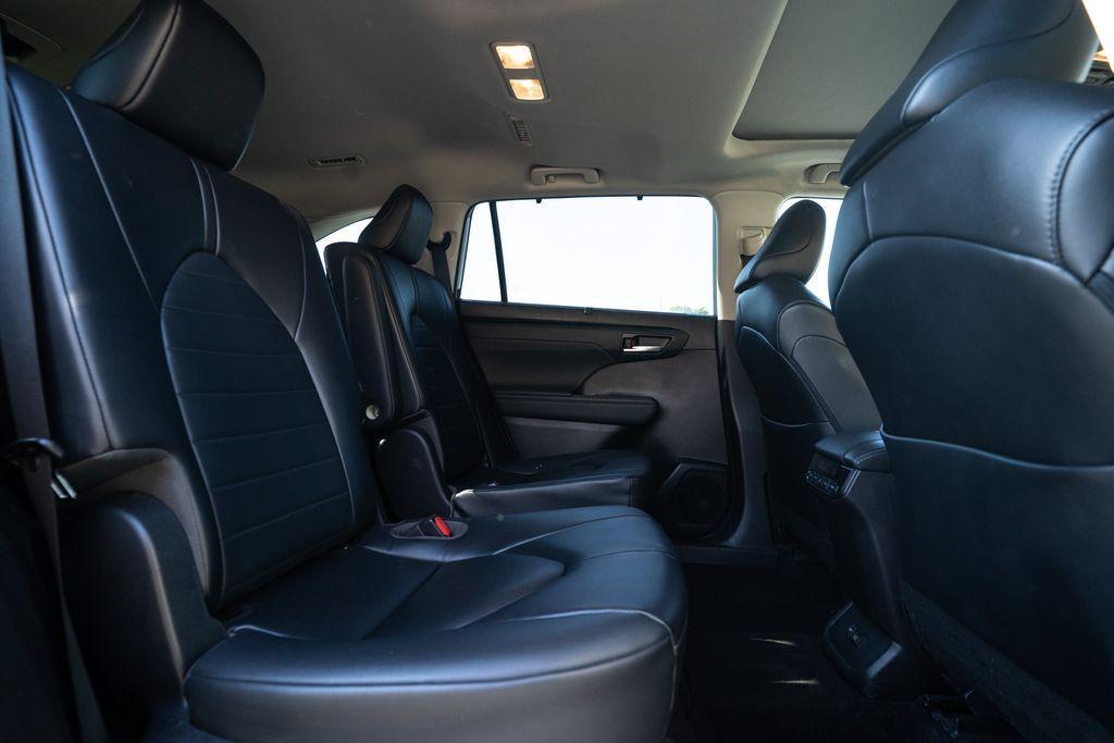 used 2023 Toyota Highlander car, priced at $35,130