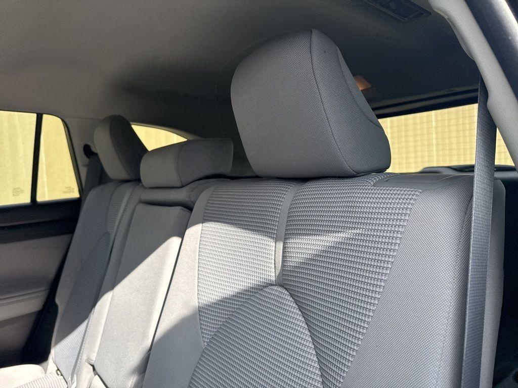 used 2022 Toyota Highlander car, priced at $33,318