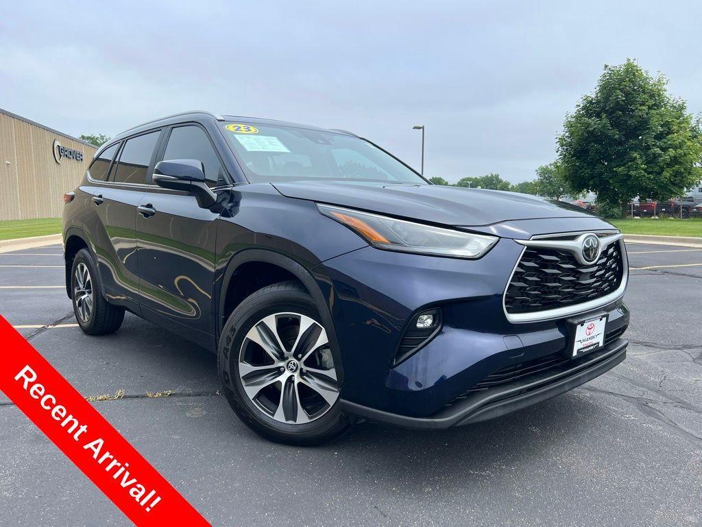 used 2023 Toyota Highlander car, priced at $40,703