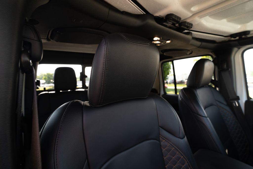 used 2023 Jeep Gladiator car, priced at $37,623
