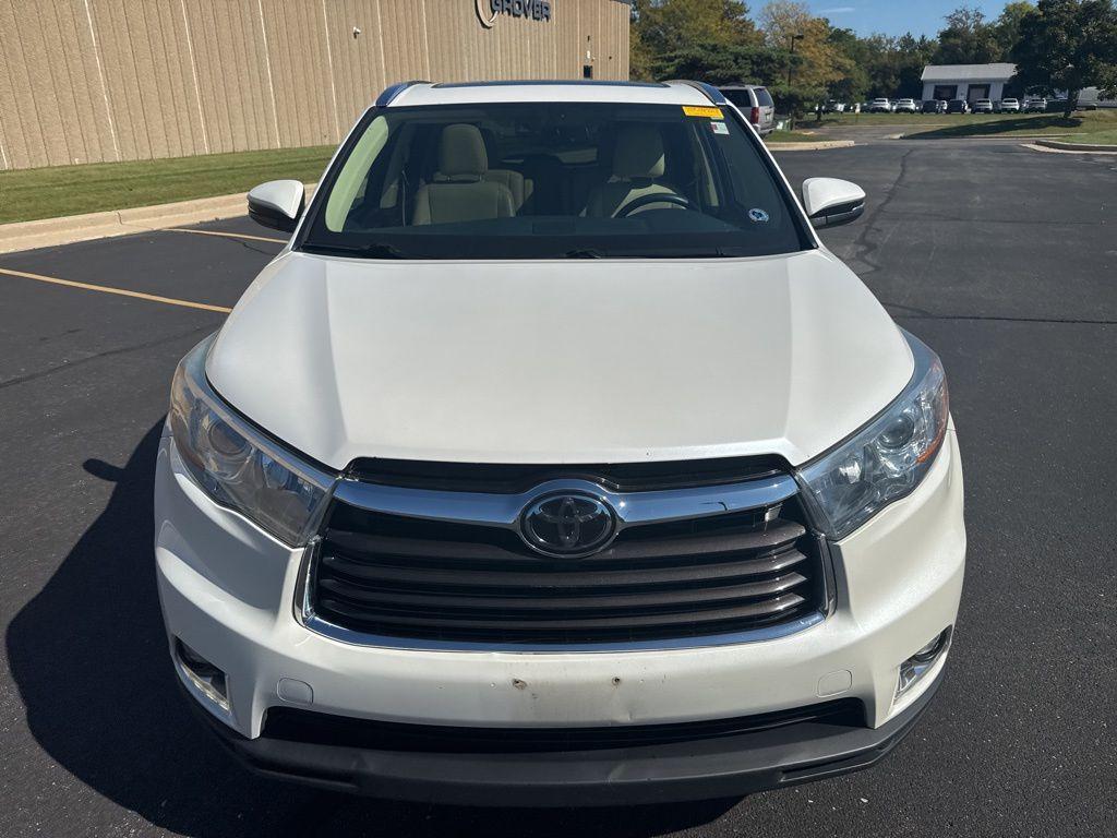 used 2015 Toyota Highlander car, priced at $22,566