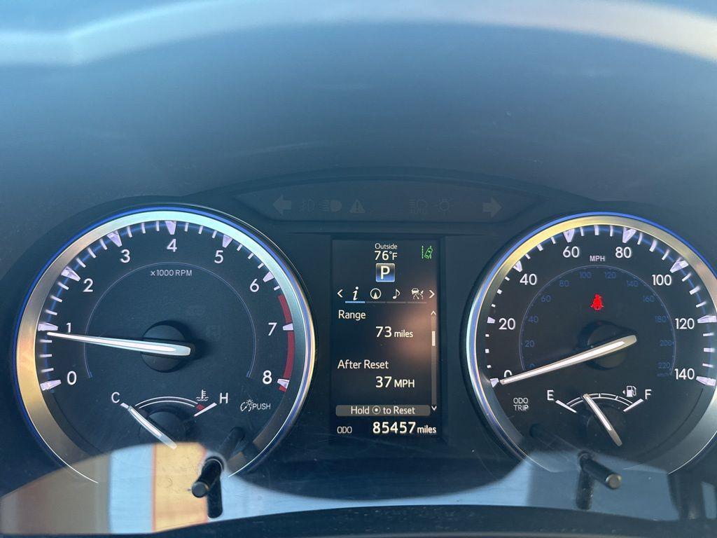used 2015 Toyota Highlander car, priced at $22,566