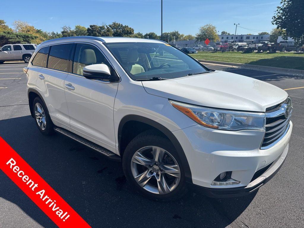 used 2015 Toyota Highlander car, priced at $22,566