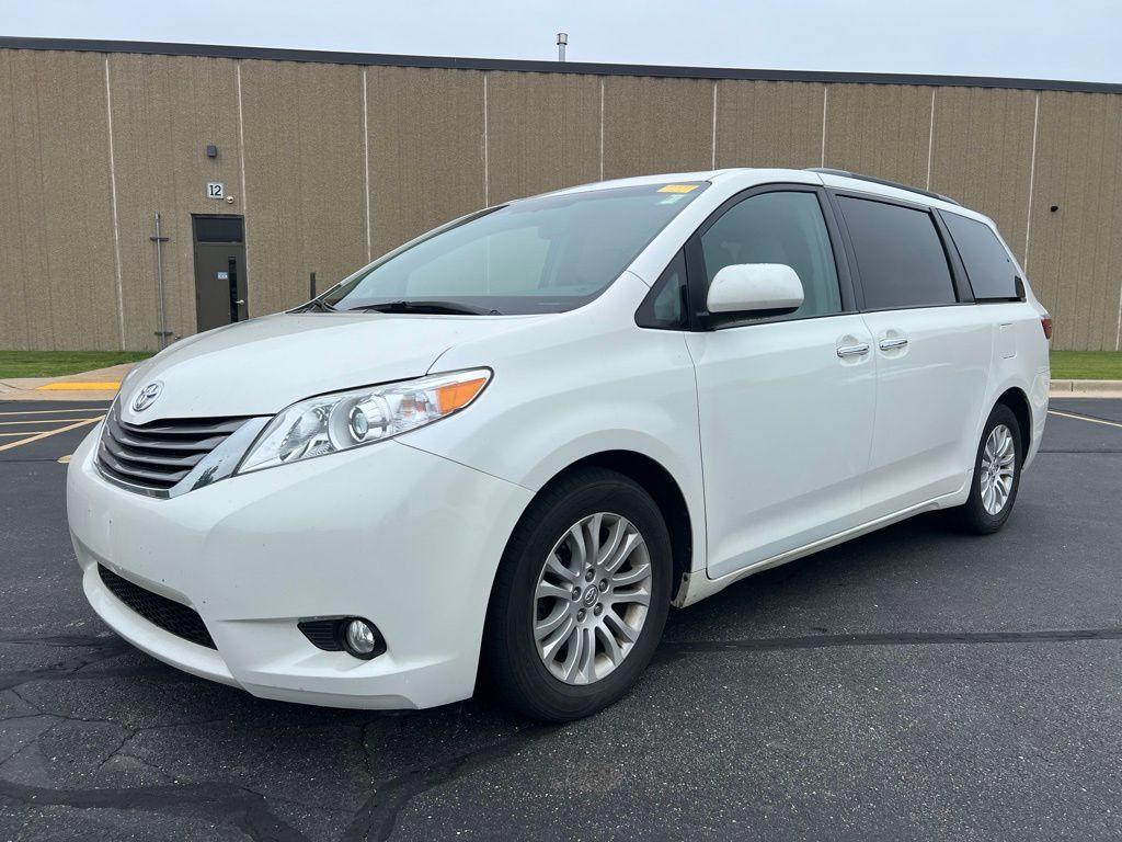 used 2016 Toyota Sienna car, priced at $21,700