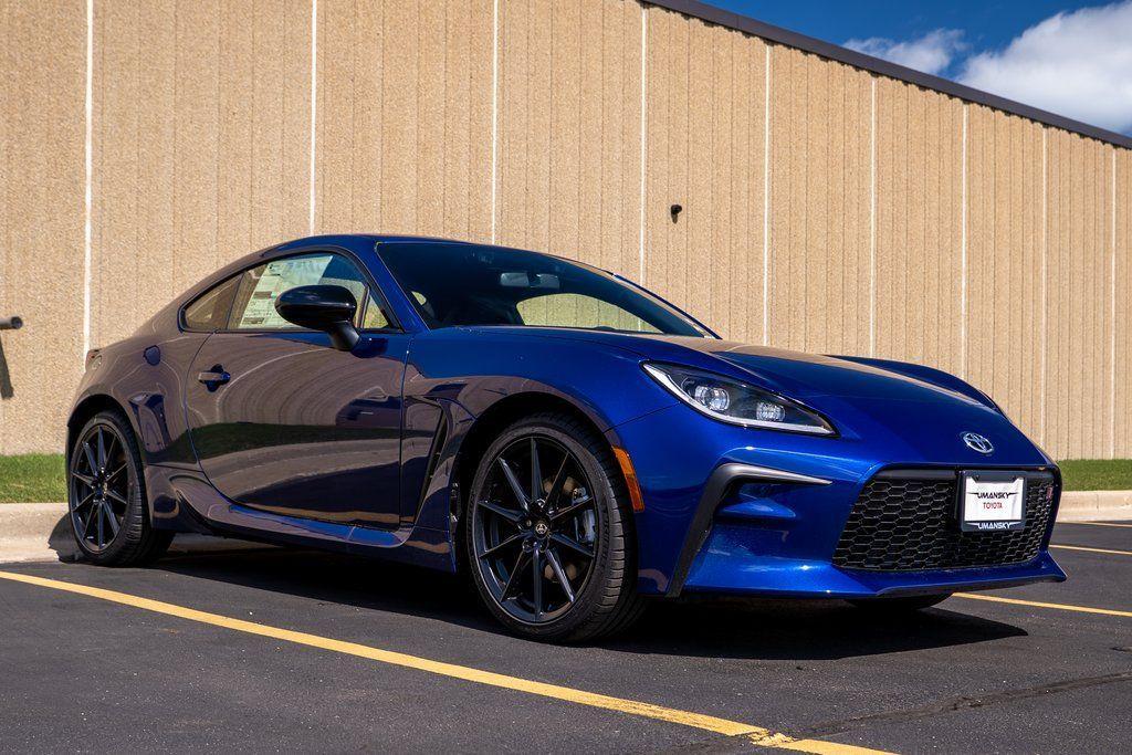 new 2025 Toyota GR86 car, priced at $35,977