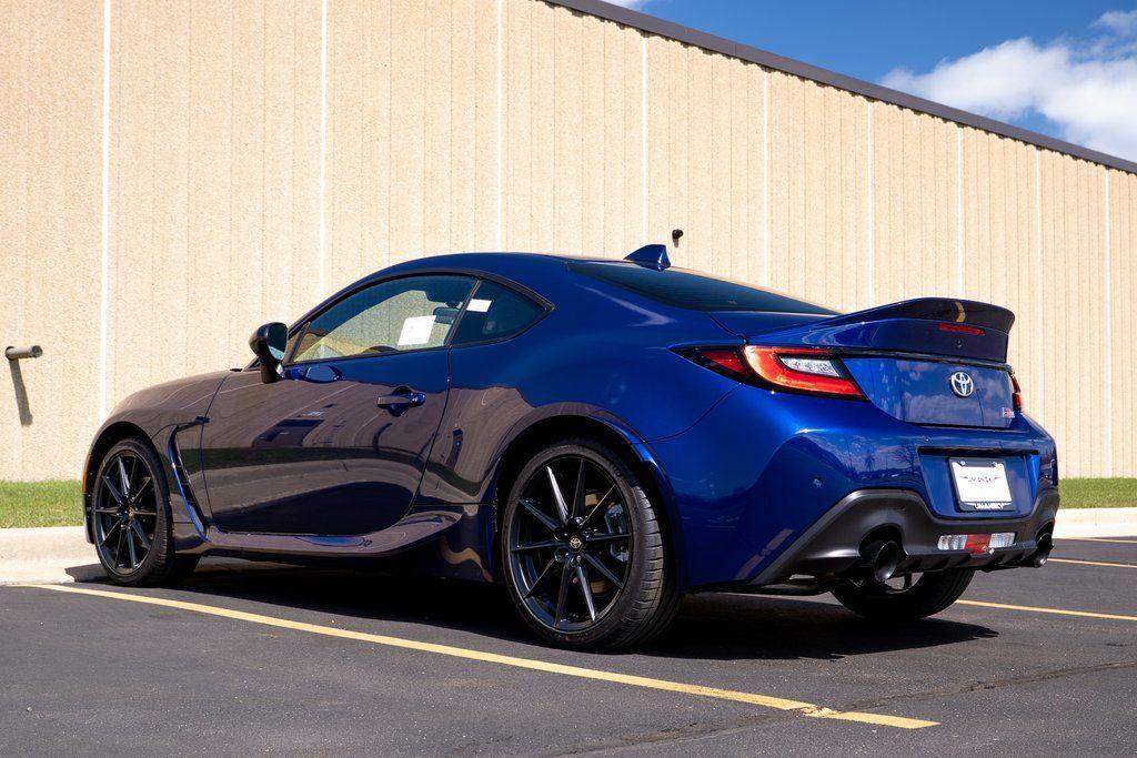 new 2025 Toyota GR86 car, priced at $35,977
