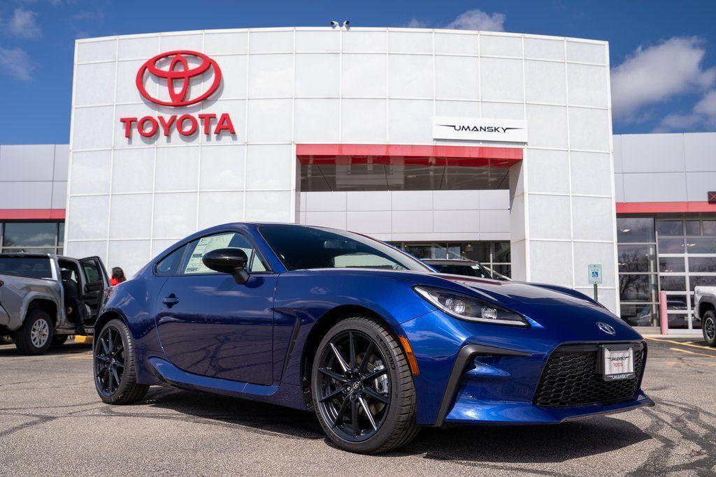 new 2025 Toyota GR86 car, priced at $35,977