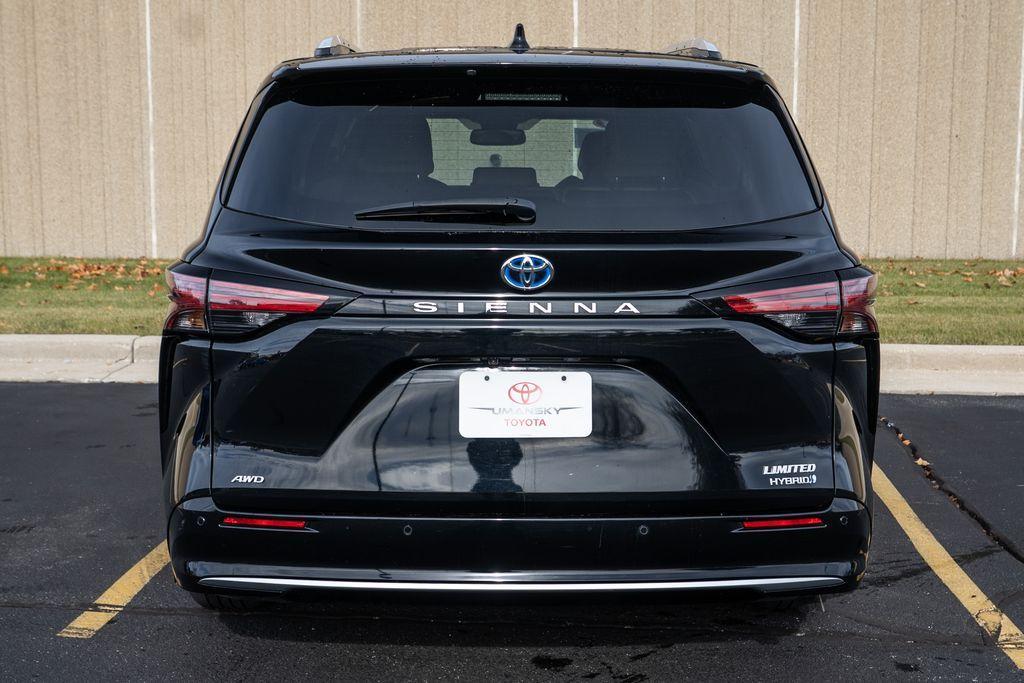 used 2023 Toyota Sienna car, priced at $51,731