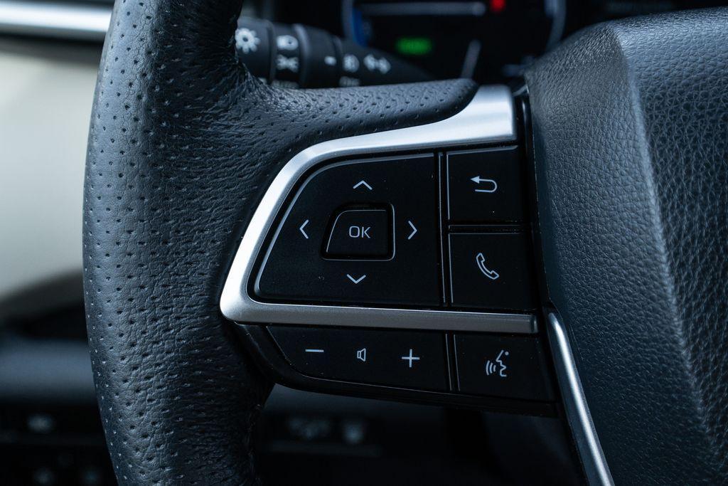 used 2023 Toyota Sienna car, priced at $51,731