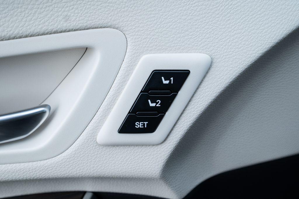 used 2023 Toyota Sienna car, priced at $51,731