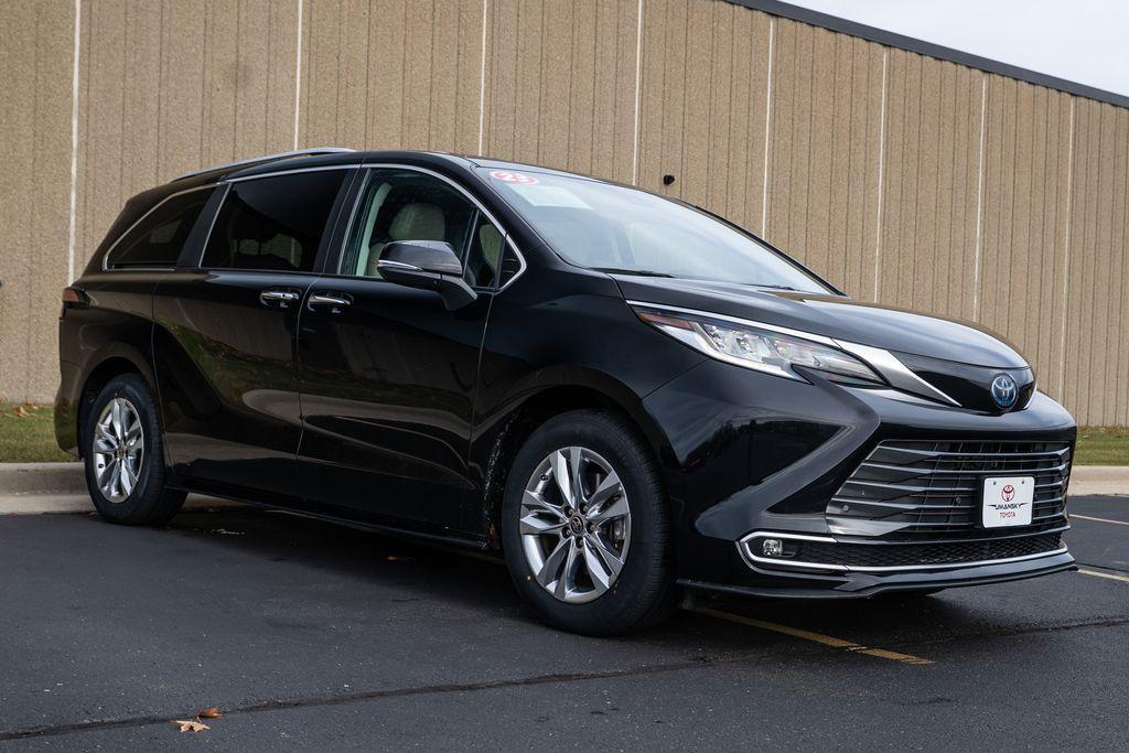 used 2023 Toyota Sienna car, priced at $51,731