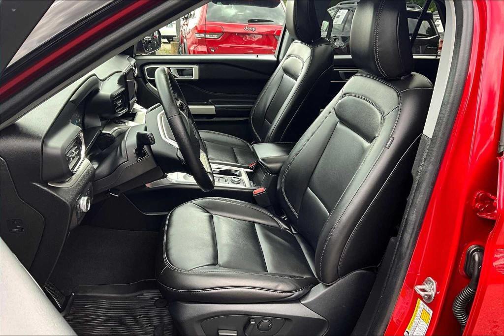 used 2022 Ford Explorer car, priced at $29,999