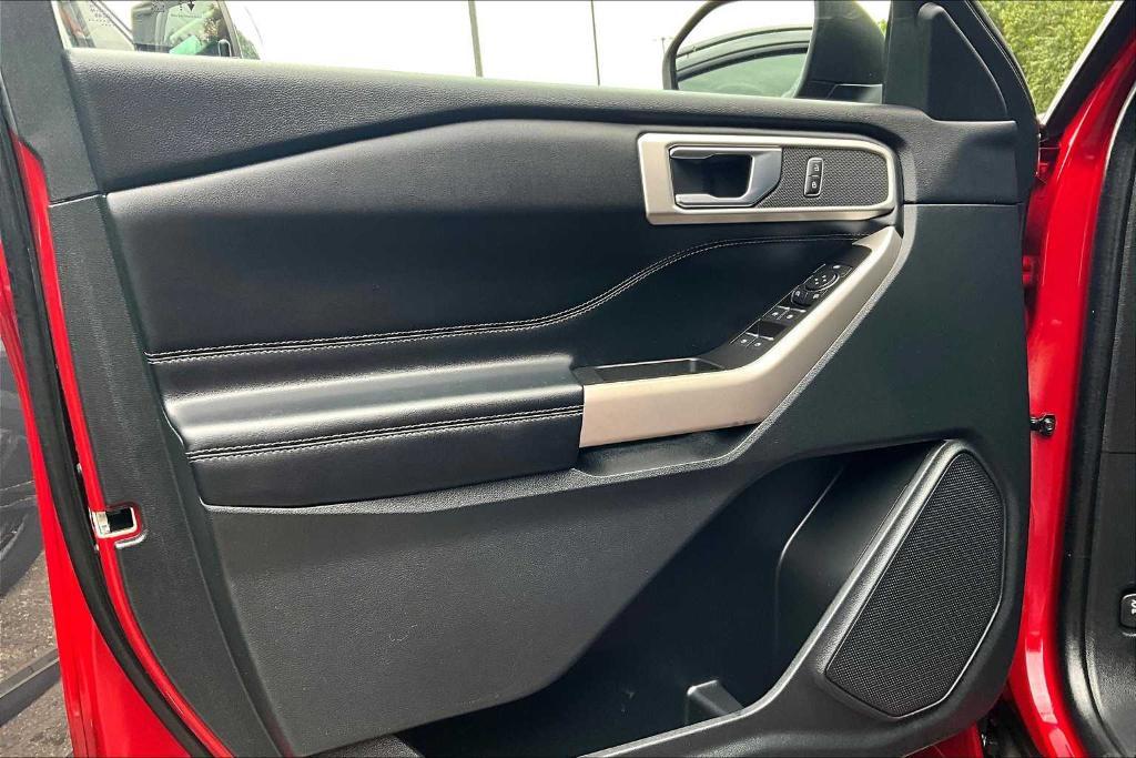 used 2022 Ford Explorer car, priced at $29,999