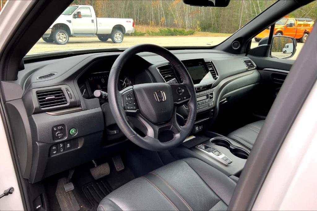 used 2022 Honda Passport car, priced at $34,599