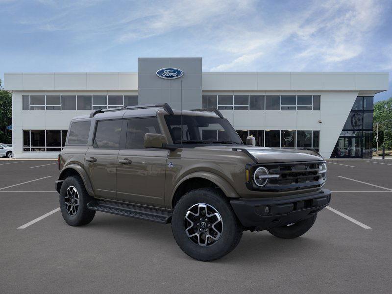 new 2025 Ford Bronco car, priced at $52,129
