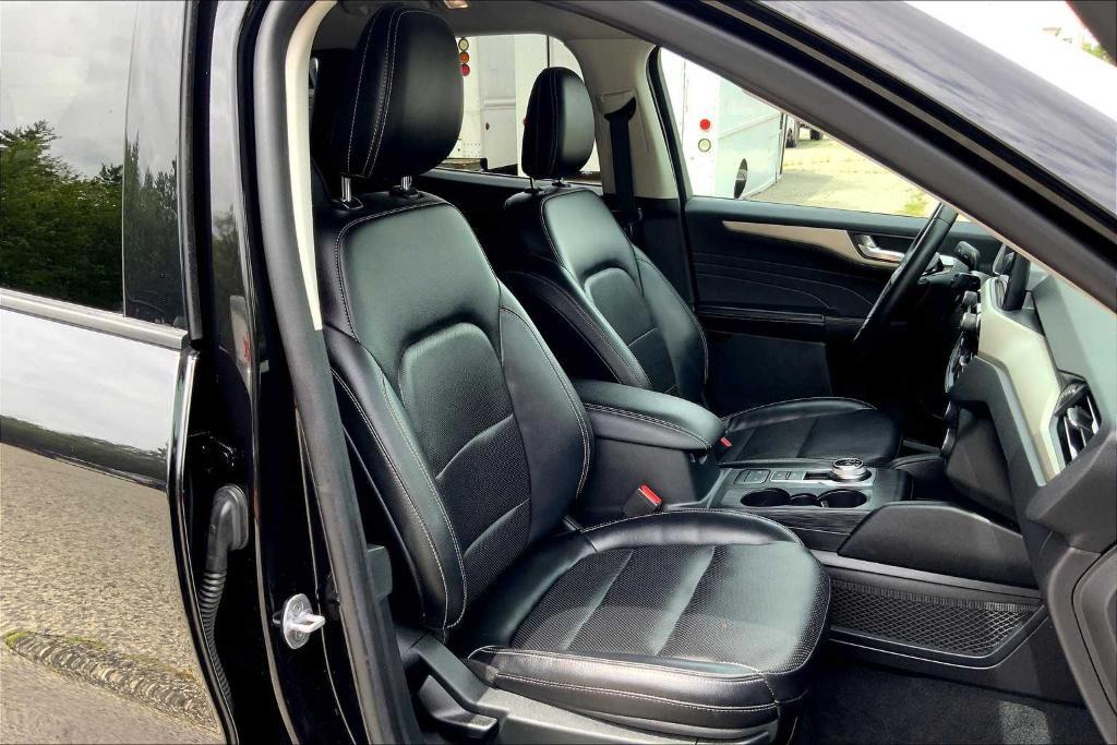 used 2022 Ford Escape car, priced at $22,995